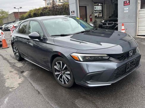 Used 2022 Honda Civic EX-L image 3