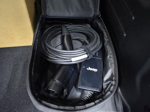 Used 2023 Jeep Wrangler Unlimited Rubicon 4xe w/ Safety Group image 39