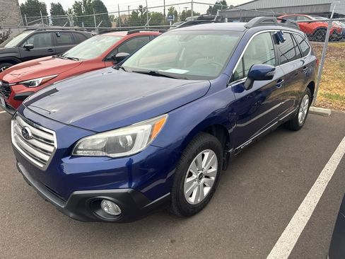 Used 2017 Subaru Outback 2.5i Premium AWD/4WD image 1