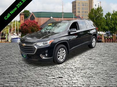 Used 2021 Chevrolet Traverse LT