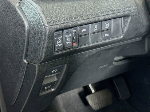 Used 2023 Honda Odyssey Touring image 10