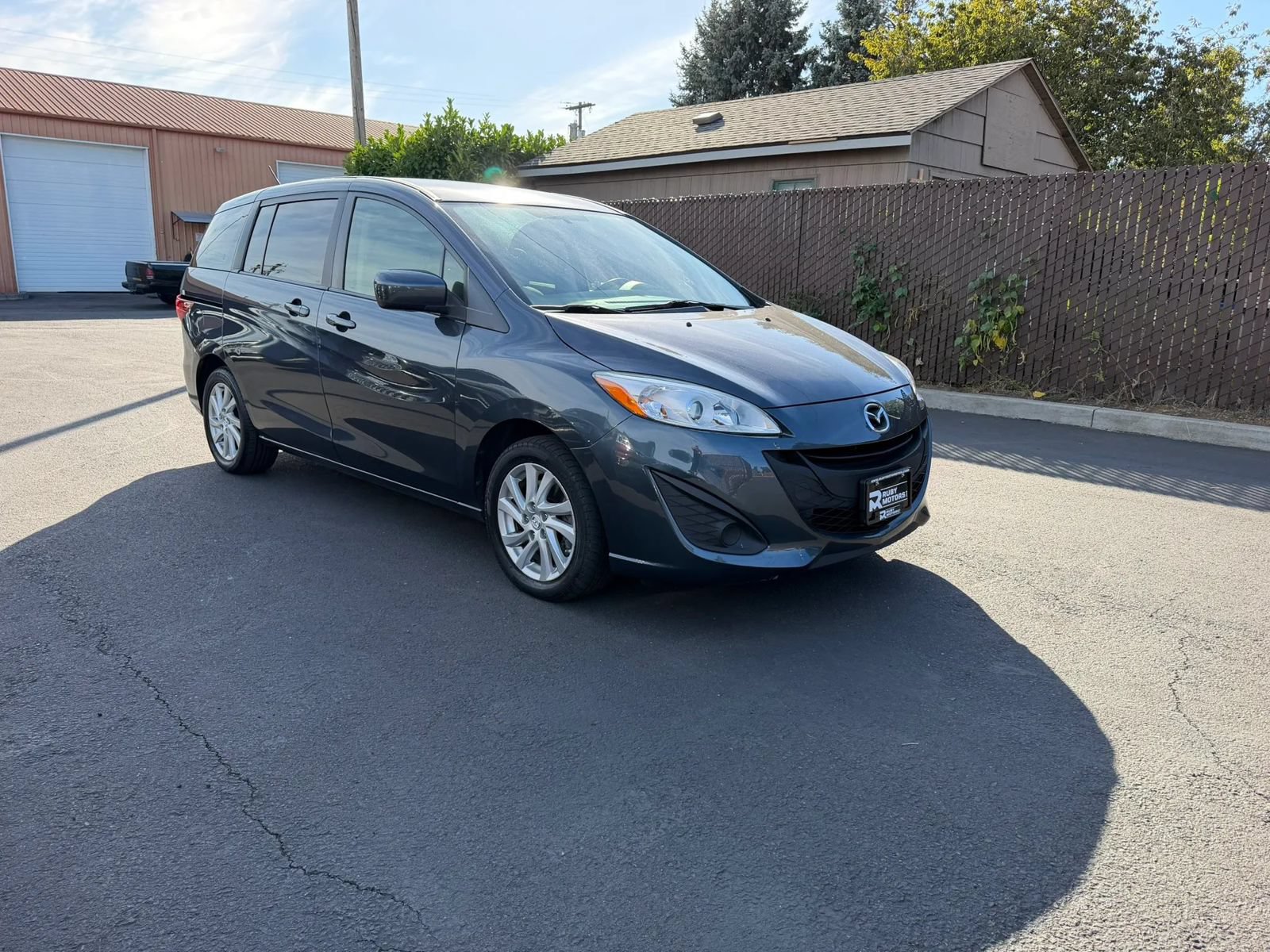 Used 2012 MAZDA MAZDA5 Sport FWD image 3