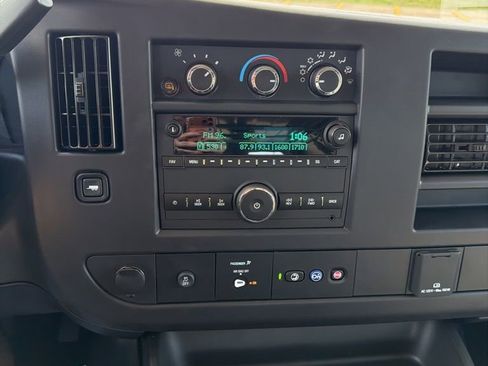 New 2025 Chevrolet Express 2500 image 21