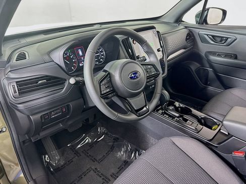 Used 2026 Subaru Forester Premium AWD/4WD image 9