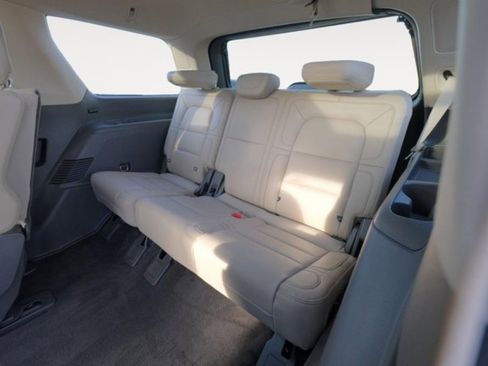 Used 2024 Lincoln Navigator Reserve image 14