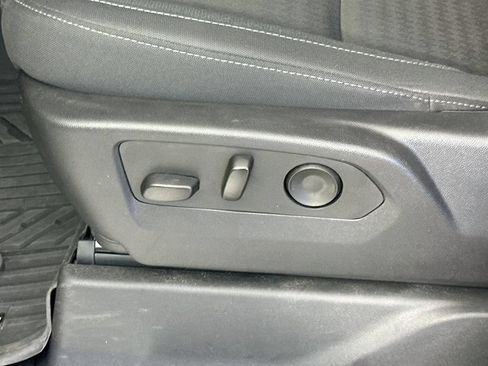 Used 2025 Chevrolet Silverado 2500 LT AWD/4WD image 21