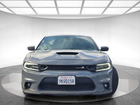 Used 2019 Dodge Charger Scat Pack w/ Plus Group RWD image 2