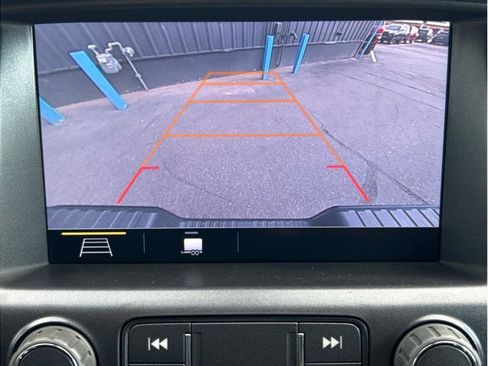 Used 2022 Chevrolet Colorado ZR2 image 18