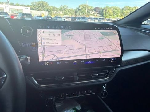 Used 2025 Chevrolet Equinox EV LT w/ Comfort Package FWD image 11