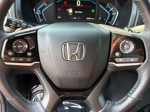 Used 2024 Honda Odyssey Elite image 11