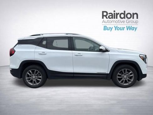Used 2024 GMC Terrain SLT AWD/4WD image 8