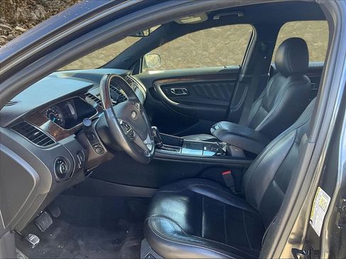 Used 2018 Ford Taurus Limited image 18