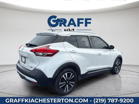 Used 2018 Nissan Kicks SR FWD image 15