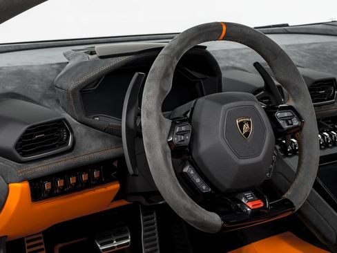 Used 2023 Lamborghini Huracan Tecnica RWD image 13