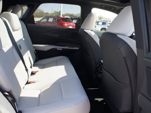 Used 2026 Lexus RX 350h RX 350h Premium+ image 21