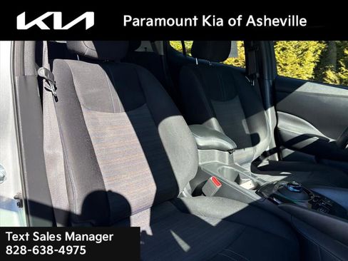 Used 2018 Nissan Leaf SV w/ SV Technology Package image 19