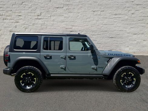 Used 2025 Jeep Wrangler Unlimited Rubicon 4xe w/ Safety Group AWD/4WD image 6