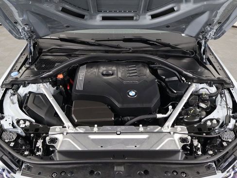 Used 2024 BMW 430i Coupe w/ M Sport Package image 15