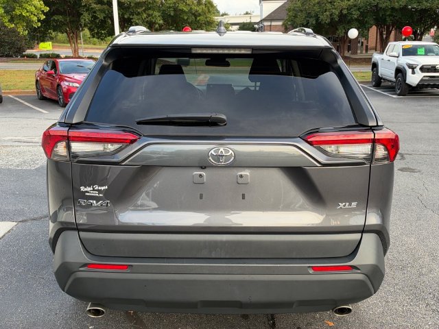 Used 2025 Toyota RAV4 XLE FWD image 4