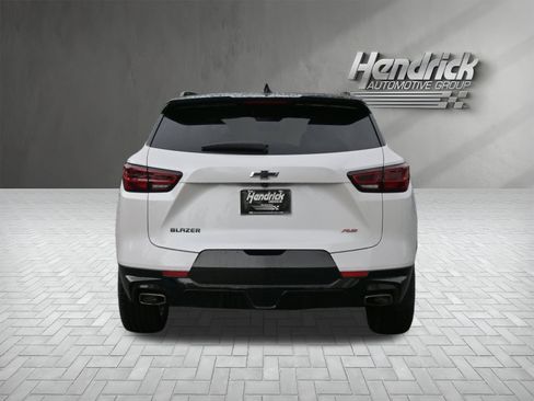 Used 2023 Chevrolet Blazer RS w/ Enhanced Convenience Package FWD image 8