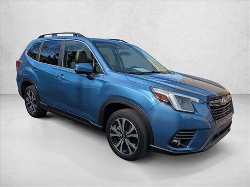 Used 2023 Subaru Forester Limited image 3