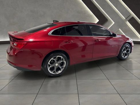 Used 2019 Chevrolet Malibu RS FWD image 2