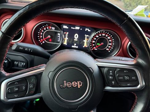 Used 2021 Jeep Gladiator Rubicon image 7