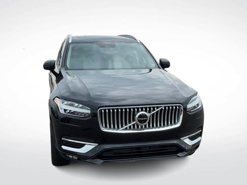 Used 2022 Volvo XC90 T6 Inscription w/ Advanced Package image 3