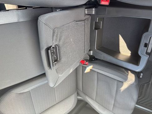 Used 2025 Chevrolet Silverado 1500 LT image 20