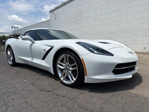 Used 2019 Chevrolet Corvette Stingray Coupe w/ 1LT RWD image 8