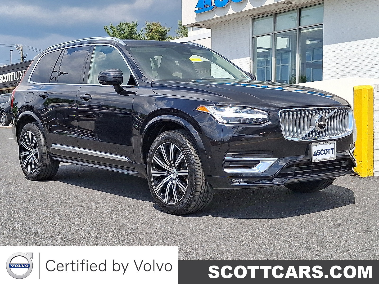 Certified 2023 Volvo XC90 B6 Plus AWD/4WD image 1