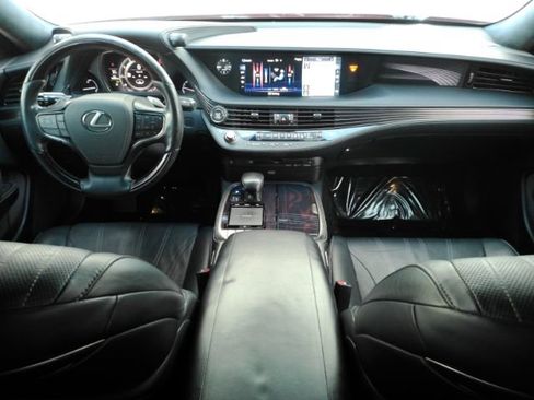 Used 2018 Lexus LS 500 w/ Interior Upgrade Package image 3