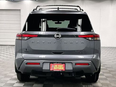 New 2026 Nissan Pathfinder Platinum image 5