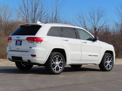 Certified 2019 Jeep Grand Cherokee Overland image 3