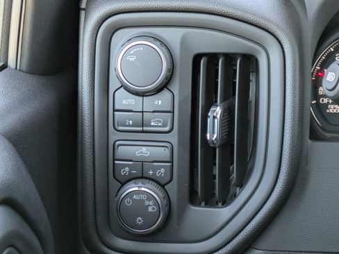 Used 2026 Chevrolet Silverado 1500 Custom w/ Turbomax Blackout Package AWD/4WD image 21