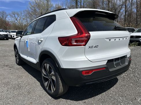 New 2025 Volvo XC40 B5 Plus w/ Protection Package Premier image 6