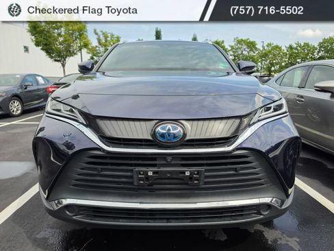 Used 2021 Toyota Venza Limited w/ Carpet Mat Package (TMS) AWD/4WD image 2