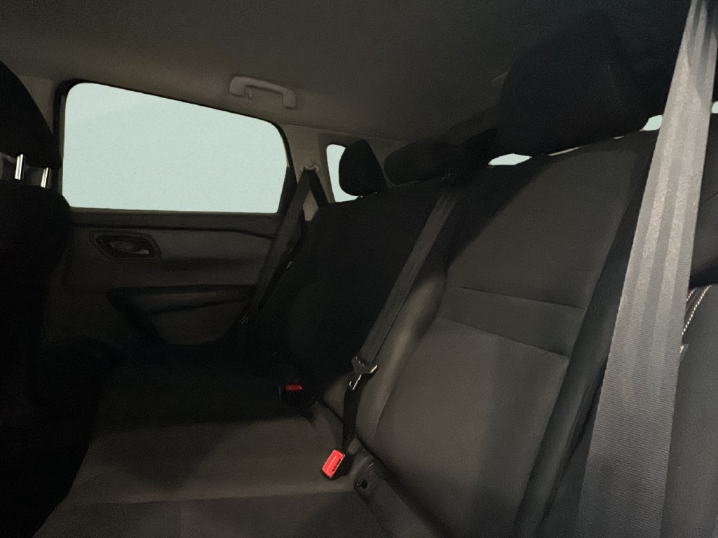 Used 2024 Nissan Rogue S AWD/4WD image 16