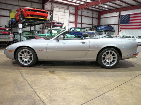 Used 2001 Jaguar XK8 Convertible RWD image 4