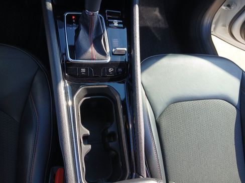 Used 2025 Jeep Compass Trailhawk AWD/4WD image 17