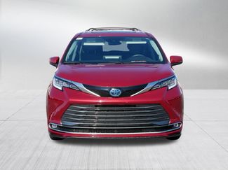 Certified 2023 Toyota Sienna Limited video 2