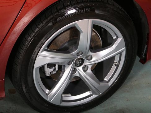 Used 2024 Audi A6 Premium Plus image 17