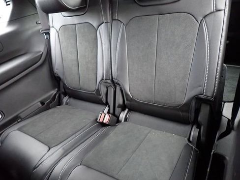 New 2025 Jeep Grand Cherokee L Altitude AWD/4WD image 12