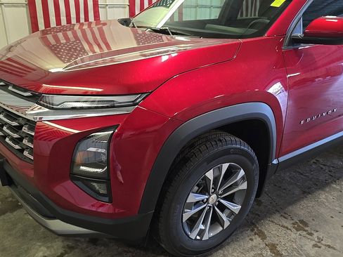 New 2026 Chevrolet Equinox LT AWD/4WD image 5