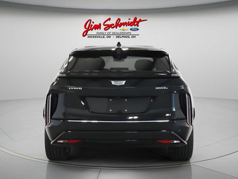 Used 2024 Cadillac Lyriq Tech w/ LPO, Floor Liner Package AWD/4WD image 5