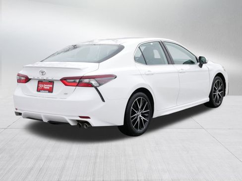 Certified 2024 Toyota Camry SE image 7