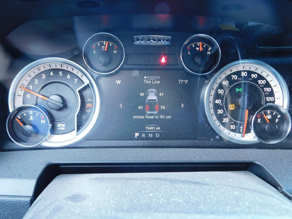 Used 2018 RAM 2500 Big Horn w/ Sport Appearance Group AWD/4WD image 12