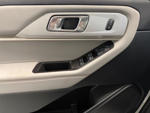 New 2026 Ford Explorer Active w/ Active Comfort Package image 18