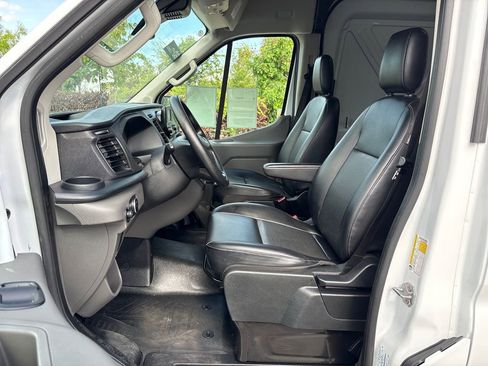 Certified 2025 Ford Transit 250 148 Medium Roof RWD image 29