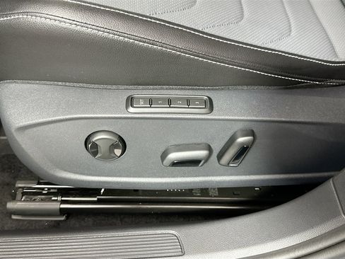 New 2026 Volkswagen Jetta SEL image 18